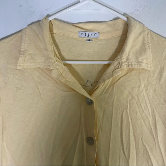 Vintage Women’s Baby Yellow Button Down Beachy Blouse Size Small - Picture 4 of 6